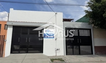 Calle Maximino Ríos,...